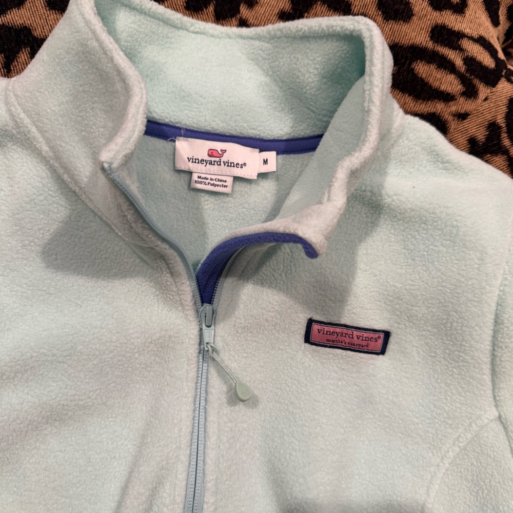 vineyard vines - Picture 2 of 3